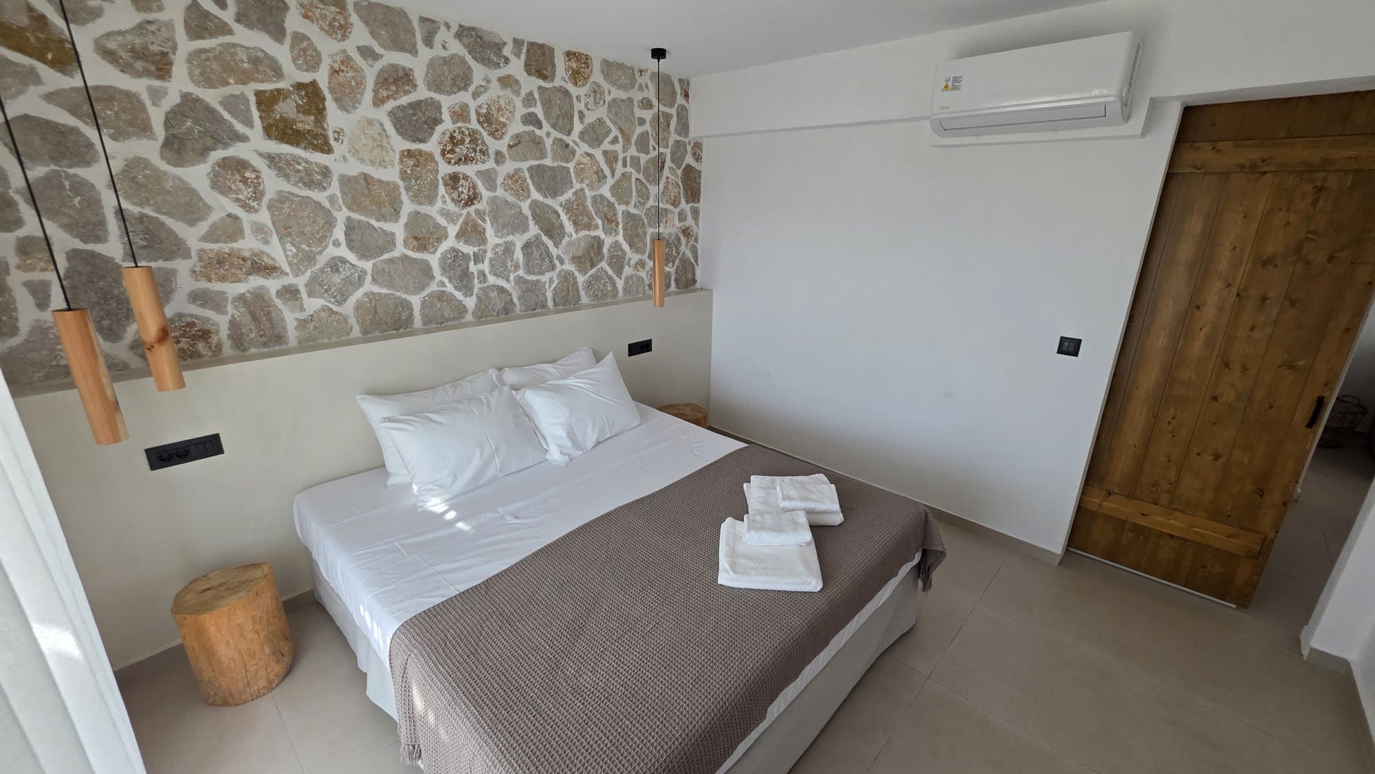 Lemoni — Bedrooms 2